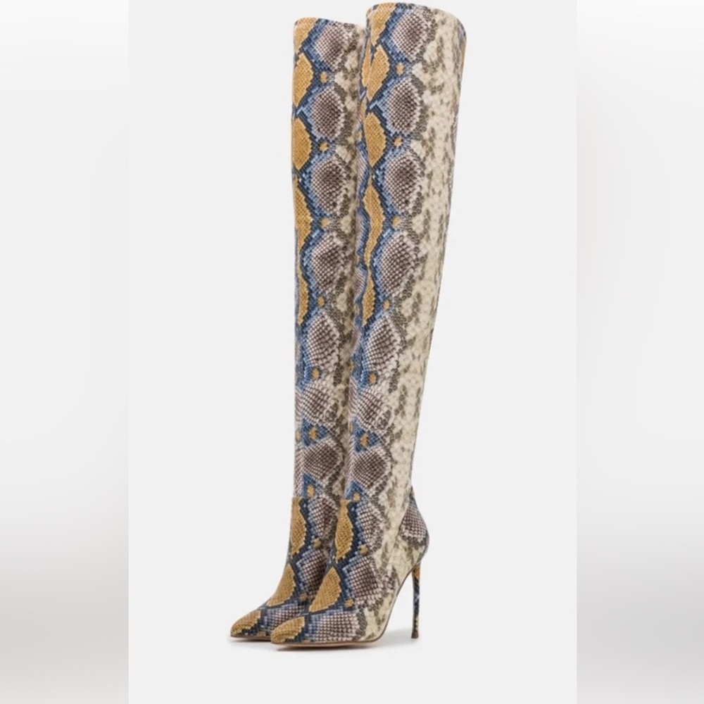 NWT Steve Madden Viktory Blue Multi Snake thigh-high stiletto pointed toe 7